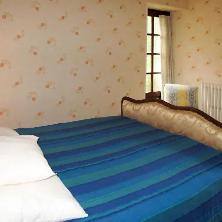 Holiday La Voisiniere No- 2 - Svy402 Vakantiehuis Savigny (Manche)